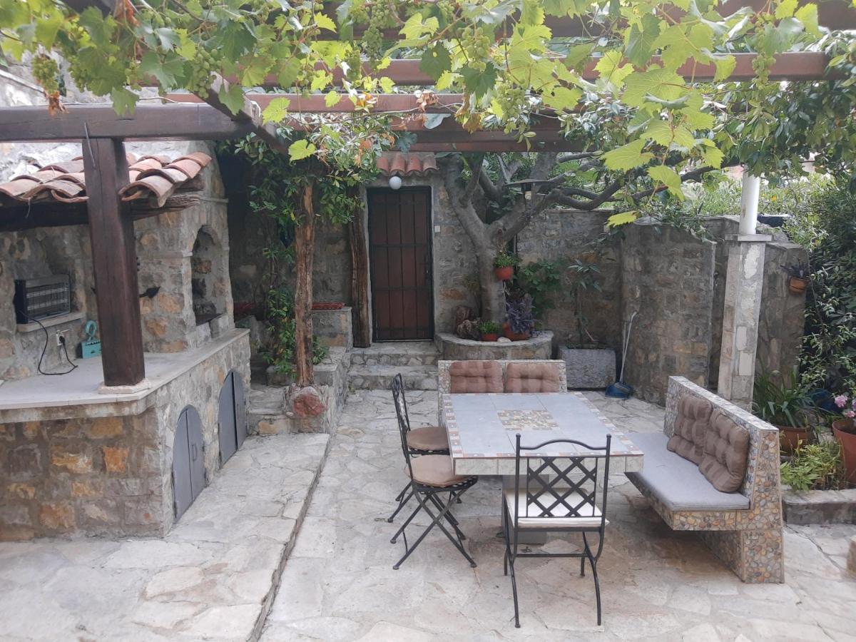 Sea-Side Old Stone Villa With A Private Garden Будва Экстерьер фото