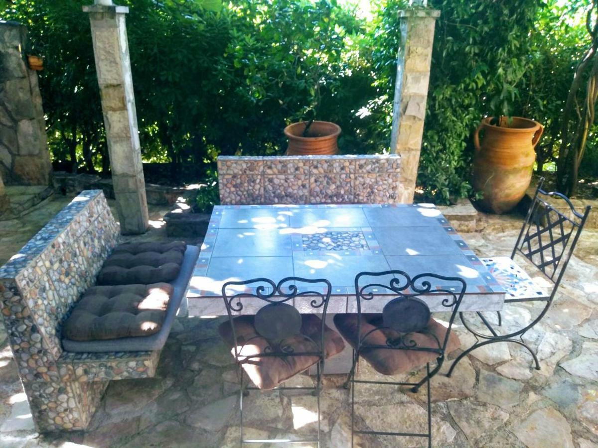 Sea-Side Old Stone Villa With A Private Garden Будва Экстерьер фото